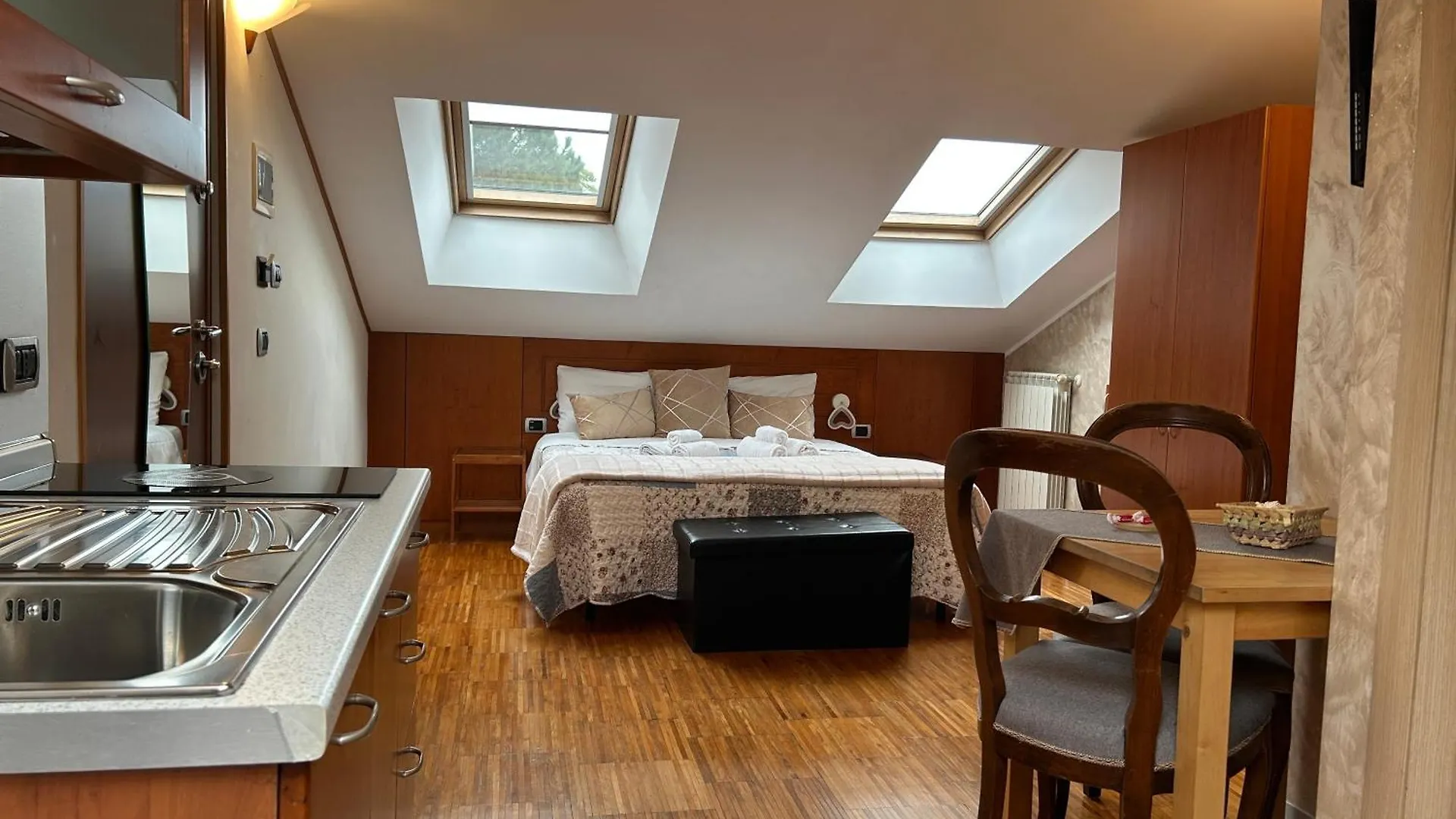 Aurelia Garden Gold B&B Rom