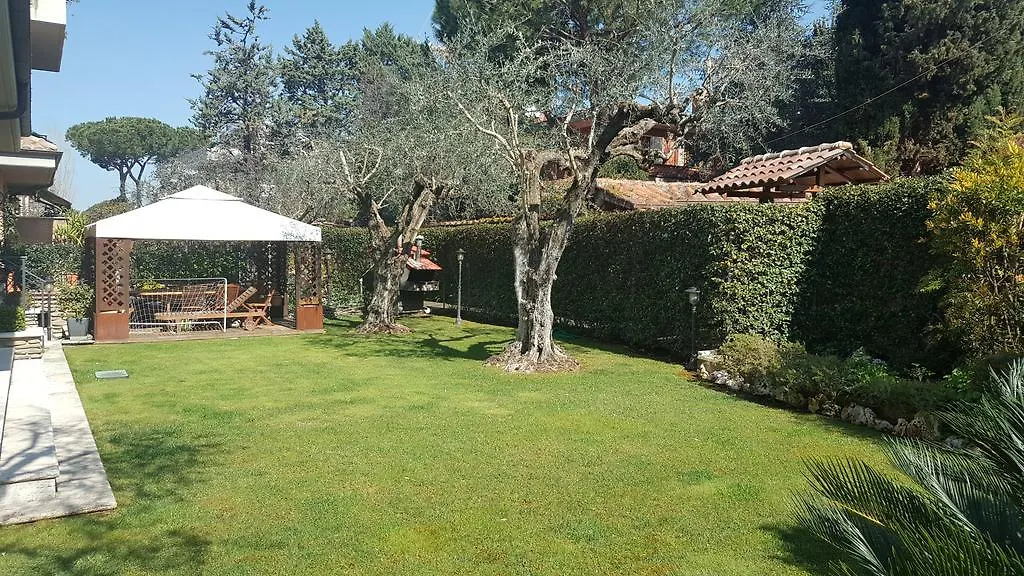 ** Frühstückspension Aurelia Garden Gold B&B Rom Italien