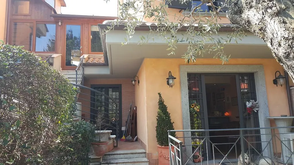 Aurelia Garden Gold B&B Rom Italien