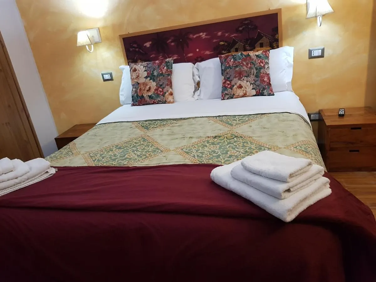 Aurelia Garden Gold B&B Rom Italien