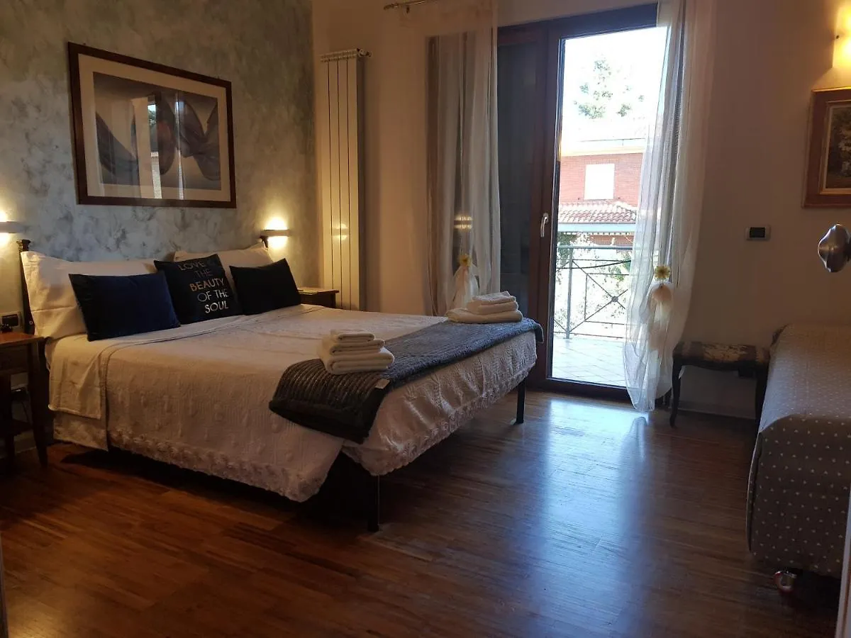 Aurelia Garden Gold B&B Rom 2*,