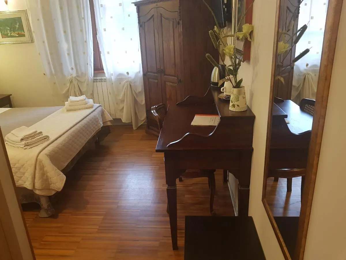 Aurelia Garden Gold B&B Rom Frühstückspension